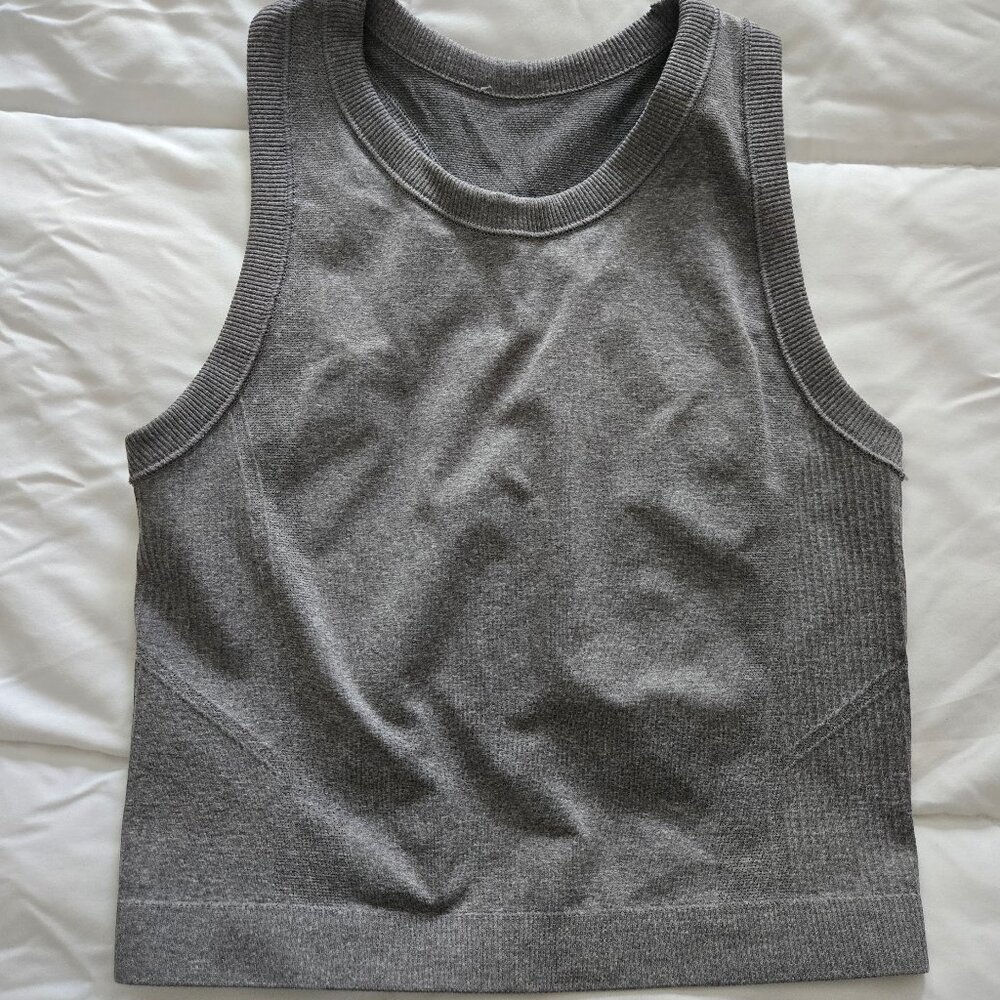 Old Navy grey seamless cropped tank - Size M